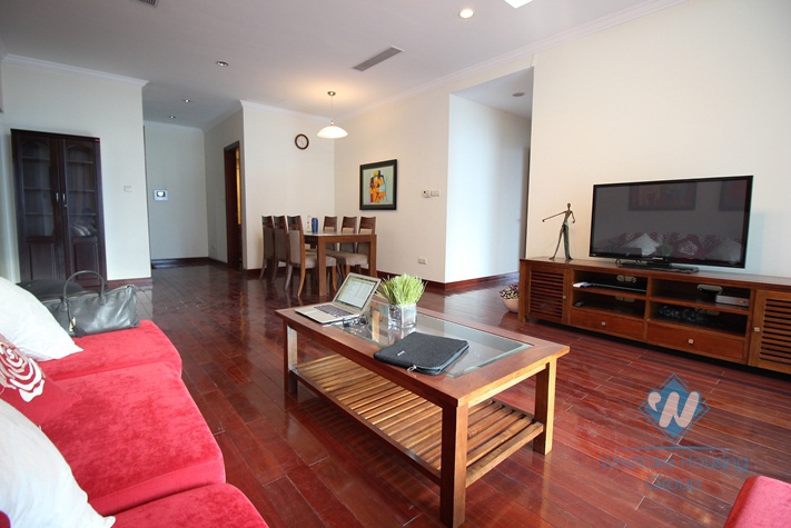 Spacious 2 bedrooms apartment for rent near Vincom Ba Trieu, Ha Ba Trung, Hanoi 